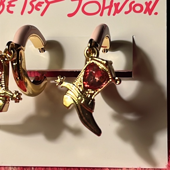 NWT Betsey Johnson hoop earrings with dangling cowboy boots. Pink and gold. - Picture 6 of 8